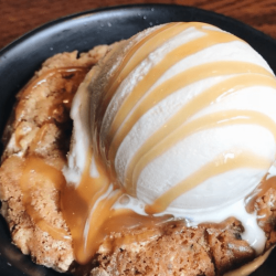 Outback steakhouse salted caramel cookie skillet